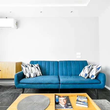 Bright Flat With Coffee-lovers Touch By Flat Mаnager Lägenhet